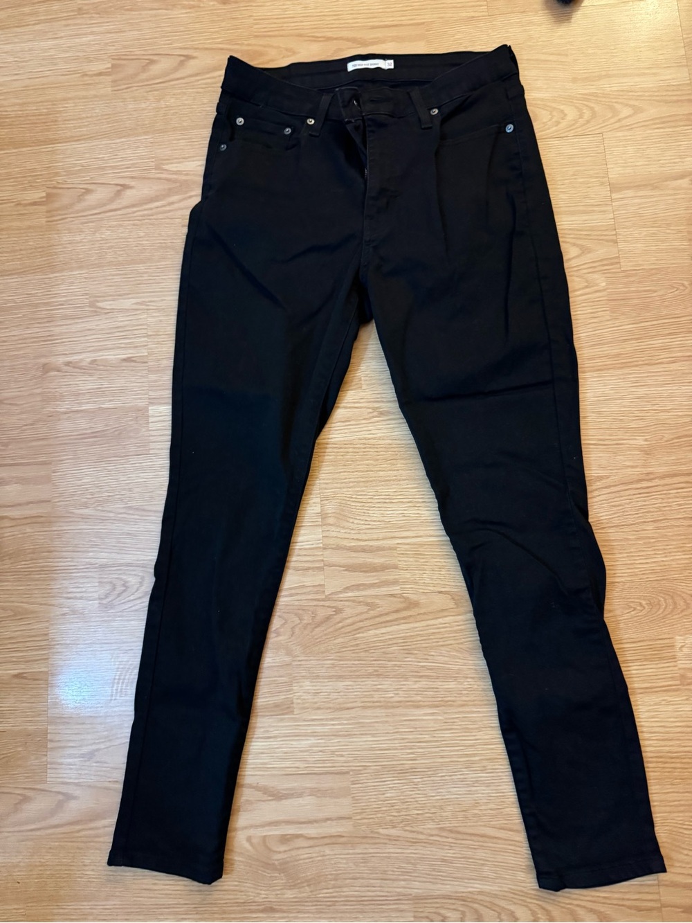 Levi & Strauss Women’s Black Slim Fit Jeans